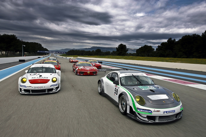 Illustration for article titled 2009 FIA GT Racers Trot Out For Spring Testing In France